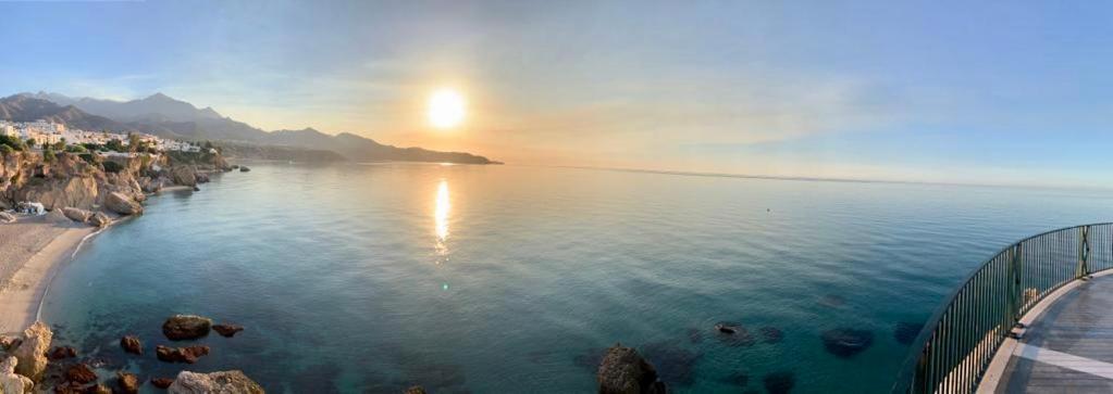 Luxury Sea View 2 Bedroom Apartment By Maison Jaken Nerja Extérieur photo